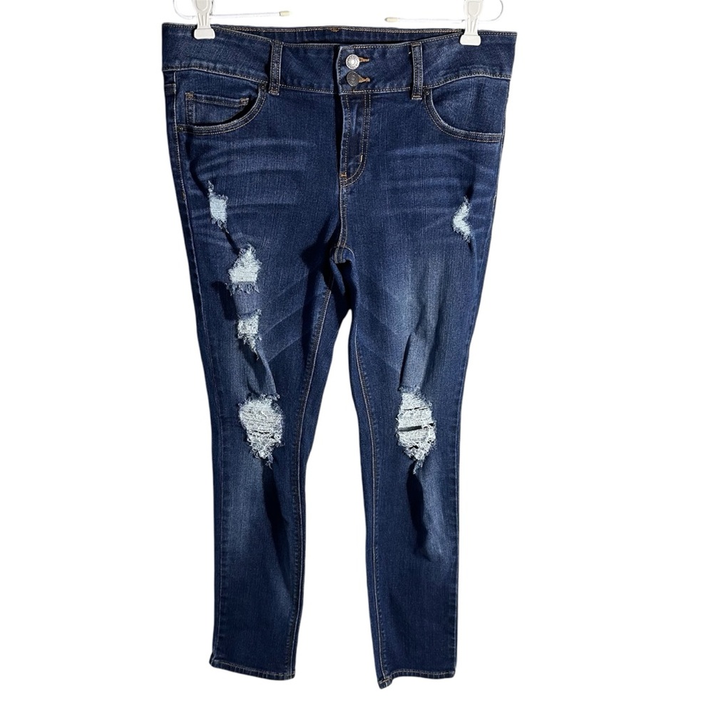Refuge distressed skinny jeans size 10